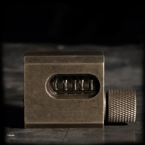 Spool Pin Cut Away Lock